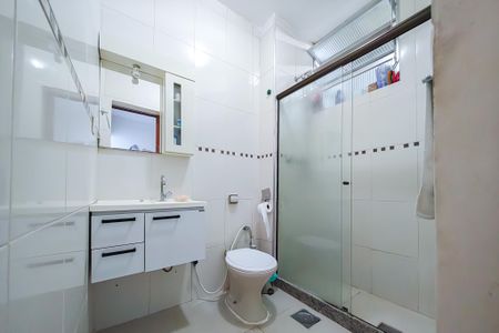 Banheiro de apartamento para alugar com 2 quartos, 55m² em Centro, Rio de Janeiro