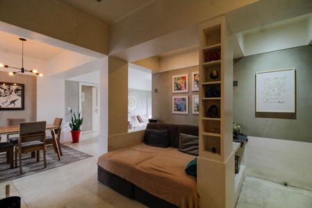 Apartamento à venda com 95m², 2 quartos e 1 vagaSala de TV