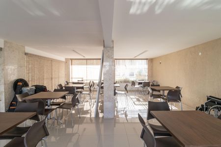 Apartamento à venda com 95m², 2 quartos e 1 vagaSalão de Festas