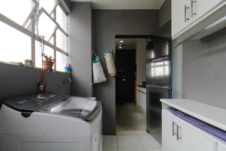 Apartamento à venda com 95m², 2 quartos e 1 vagaÁrea de Serviço
