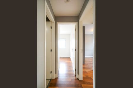 Apartamento à venda com 80m², 2 quartos e 2 vagasHall dos quartos