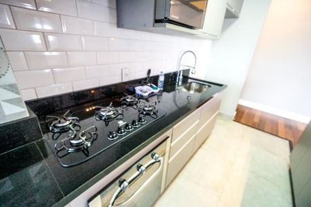 Apartamento à venda com 80m², 2 quartos e 2 vagasPia e cooktop