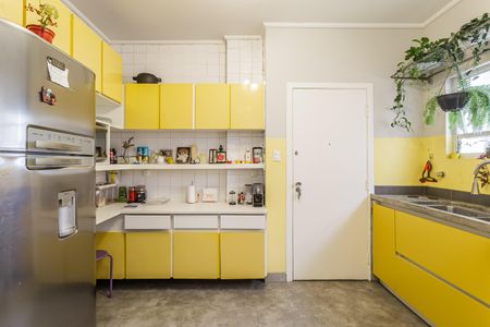 Apartamento para alugar com 120m², 2 quartos e 1 vaga Apartamento para alugar com 120m², 2 quartos e 1 vagaCozinha