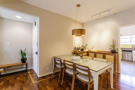 Apartamento para alugar com 120m², 2 quartos e 1 vaga Apartamento para alugar com 120m², 2 quartos e 1 vagaSala