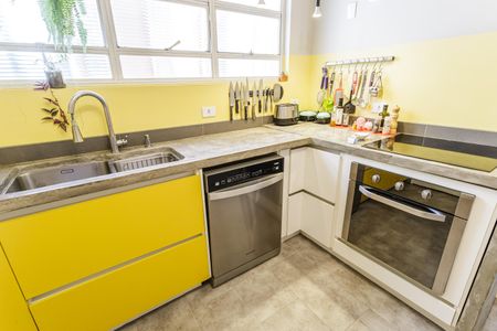 Apartamento para alugar com 120m², 2 quartos e 1 vaga Apartamento para alugar com 120m², 2 quartos e 1 vagaCozinha