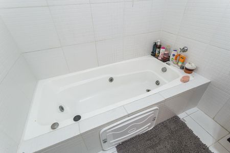 Apartamento para alugar com 120m², 2 quartos e 1 vaga Apartamento para alugar com 120m², 2 quartos e 1 vagaBanheiro 2