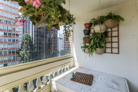 Varanda de apartamento para alugar com 2 quartos, 120m² em Itaim Bibi, São Paulo