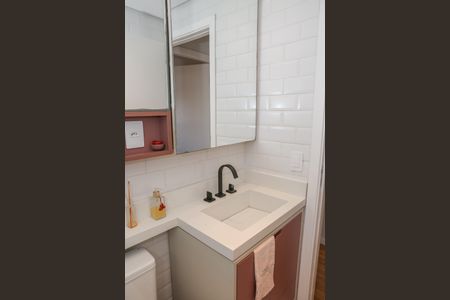 Apartamento à venda com 51m², 2 quartos e 1 vaga Apartamento à venda com 51m², 2 quartos e 1 vagaBanheiro