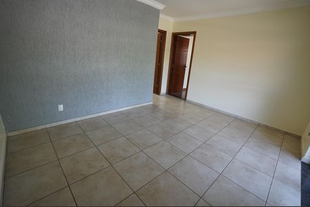 Casa de condomínio para alugar com 700m², 3 quartos e 3 vagas