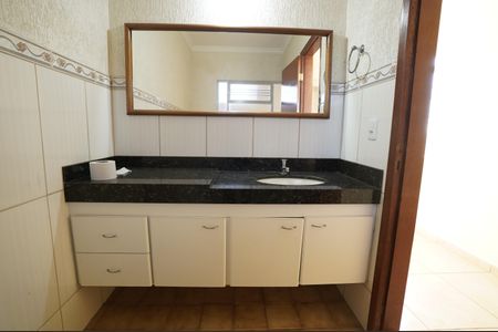 Casa de condomínio para alugar com 700m², 3 quartos e 3 vagas