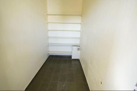 Casa de condomínio para alugar com 700m², 3 quartos e 3 vagas