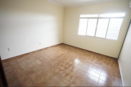Casa de condomínio para alugar com 700m², 3 quartos e 3 vagas