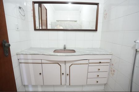 Casa de condomínio para alugar com 700m², 3 quartos e 3 vagas