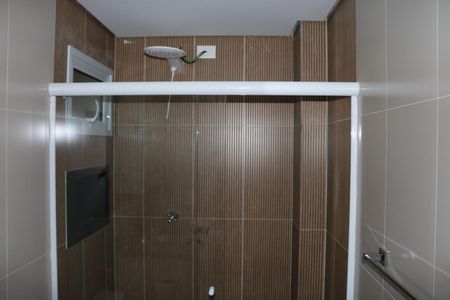 Banheiro de apartamento para alugar com 1 quarto, 42m² em Perdizes, São Paulo