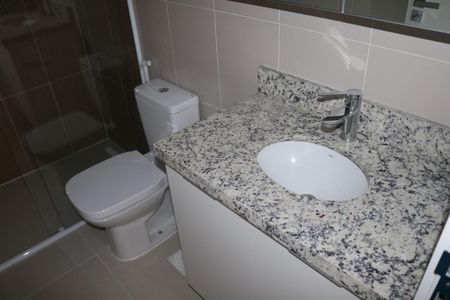 Banheiro de apartamento para alugar com 1 quarto, 39m² em Perdizes, São Paulo