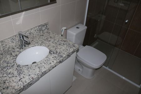 Banheiro de apartamento para alugar com 1 quarto, 38m² em Perdizes, São Paulo