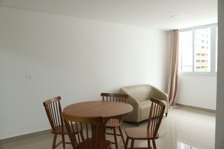 Sala de apartamento para alugar com 1 quarto, 40m² em Perdizes, São Paulo