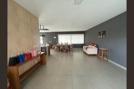Apartamento para alugar com 55m², 2 quartos e 1 vagaÁrea comum - Salão de festas