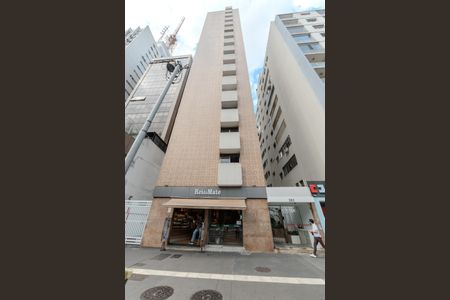 Apartamento para alugar com 93m², 2 quartos e 1 vaga Apartamento para alugar com 93m², 2 quartos e 1 vagaFachada