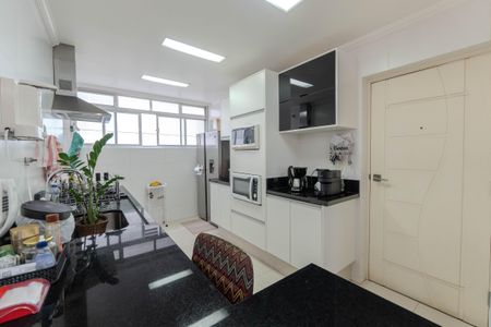 Apartamento para alugar com 93m², 2 quartos e 1 vaga Apartamento para alugar com 93m², 2 quartos e 1 vagaCozinha