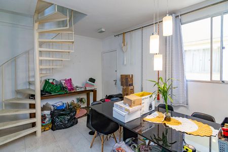 Sala 1 de apartamento para alugar com 2 quartos, 160m² em Buritis, Belo Horizonte