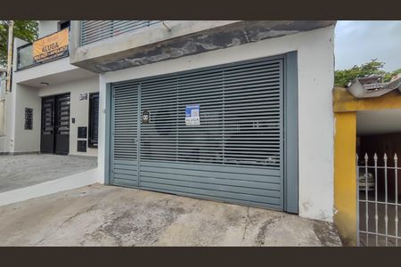 Casa para alugar com 200m², 4 quartos e 2 vagasFachada