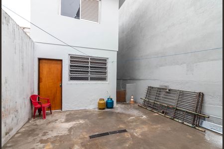Casa para alugar com 200m², 4 quartos e 2 vagasQuintal
