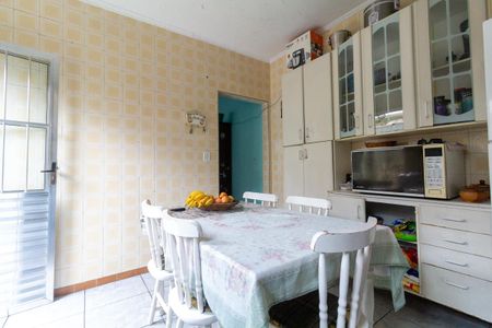 Casa à venda com 80m², 2 quartos e 2 vagas Casa à venda com 80m², 2 quartos e 2 vagasCozinha