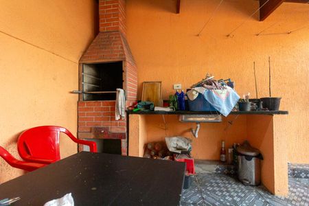 Casa à venda com 80m², 2 quartos e 2 vagas Casa à venda com 80m², 2 quartos e 2 vagasVaranda