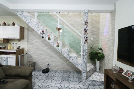 Casa à venda com 260m², 4 quartos e 5 vagas Casa à venda com 260m², 4 quartos e 5 vagasSala