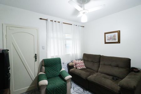 Casa à venda com 260m², 4 quartos e 5 vagas Casa à venda com 260m², 4 quartos e 5 vagasSala