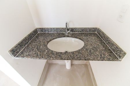 Apartamento para alugar com 34m², 2 quartos e sem vagaBanheiro