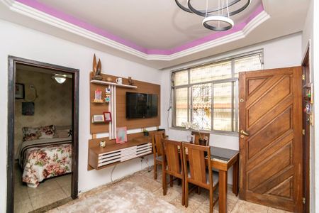 Casa à venda com 216m², 4 quartos e 3 vagasSala