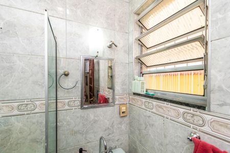 Casa à venda com 216m², 4 quartos e 3 vagasBanheiro da Suíte