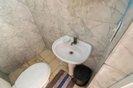 Casa à venda com 216m², 4 quartos e 3 vagasBanheiro da Varanda