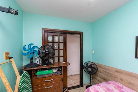 Casa à venda com 216m², 4 quartos e 3 vagasQuarto 2