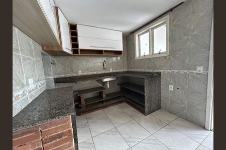 Casa à venda com 5 quartos, 166m² em Taquara, Rio de Janeiro