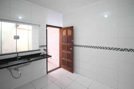Casa à venda com 2 quartos, 90m² em Vila Carmem, São Paulo
