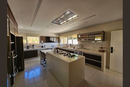 Casa de Condomínio à venda com 4 quartos, 771m² em Residencial Zero (Tambore), Santana de Parnaíba