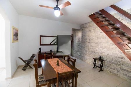 Casa à venda com 3 quartos, 200m² em Engenho do Mato, Niterói