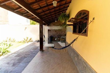 Casa à venda com 3 quartos, 200m² em Engenho do Mato, Niterói