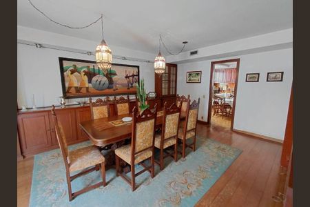 Apartamento à venda com 4 quartos, 350m² em Ingá, Niterói