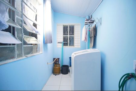 Casa à venda com 94m², 2 quartos e 1 vagaÁrea de Serviço