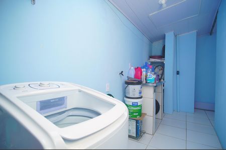 Casa à venda com 94m², 2 quartos e 1 vagaÁrea de Serviço