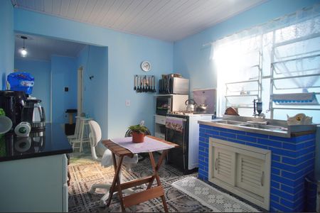 Casa à venda com 94m², 2 quartos e 1 vagaBanheirocozinha