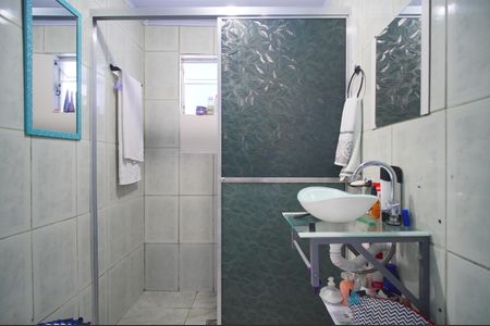 Casa à venda com 94m², 2 quartos e 1 vagaBanheiro