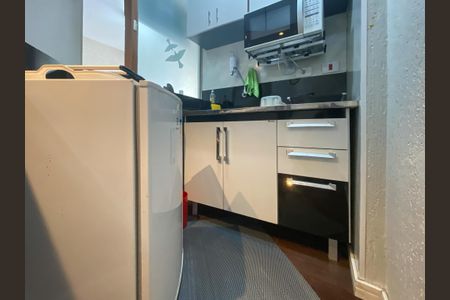 Cozinha  de apartamento para alugar com 1 quarto, 33m² em Moema, São Paulo