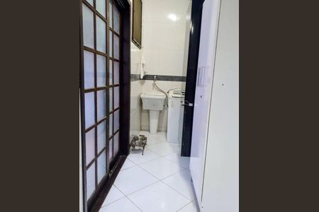 Casa à venda com 2 quartos, 69m² em Sapê, Niterói