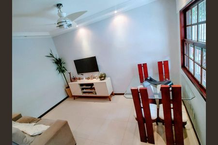 Casa à venda com 2 quartos, 69m² em Sapê, Niterói