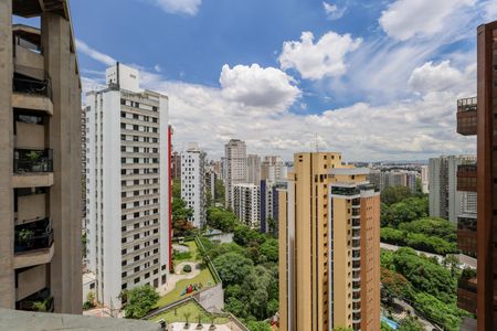 Apartamento à venda com 272m², 4 quartos e 5 vagasVista da Suíte 3